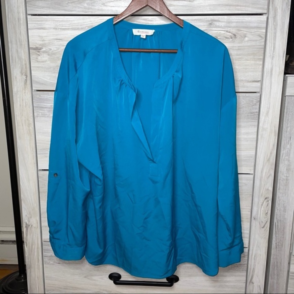 Two by Vince Camuto blouse